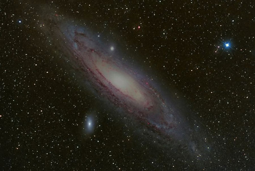 Messier31_the_andromeda_galaxy900